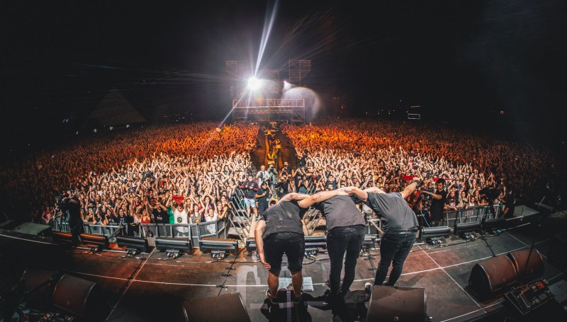 33CA26E3-F871-4DCA-8325-B72DB6E18AEC